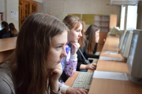 447 человек прошли пробное тестирование в ЛНУ имени Тараса Шевченко, среди которых присутствовали школьники  из Беловодска и Северодонецка
