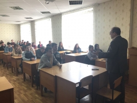 Студенты факультета естественных наук узнали об особенностях Украинского народного трибунала