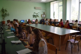 Около 400 школьников со всей республики и территорий, временно подконтрольных Украине, посетили День открытых дверей в ЛНУ имени Тараса Шевченко