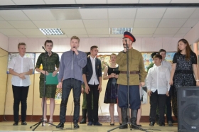 Учащиеся торгово-кулинарного колледжа посетили Луганский республиканский госпиталь ветеранов войны 
