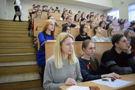 Студенты ЛНУ имени Тараса Шевченко провели акцию «Молодежь против СПИДа»