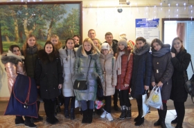 «Подарим праздник вместе!»: волонтеры ЛНУ имени Тараса Шевченко провели благотворительный концерт