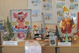 В Стахановском педагогическом колледже подвели итоги новогоднего конкурса