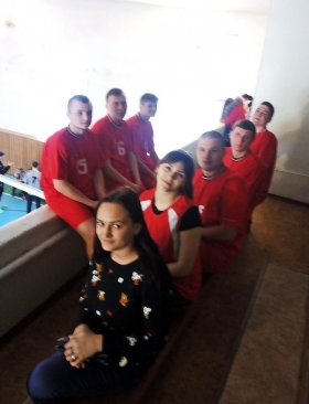 Студенческая команда Ровеньковского факультета приняла участие в общеуниверситетской военно-спортивной игре «Донбасский характер»