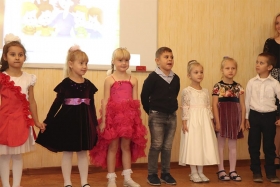 Дошкольные работники Стаханова отметили свой профессиональный праздник