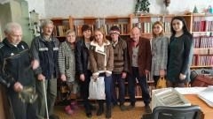Студенты Ровеньковского факультета провели благотворительную акцию для пожилых людей