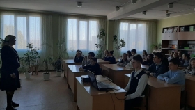 Центр Нестора Летописца посетил школу
