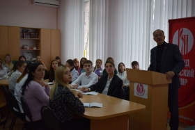 Студенты кафедры журналистики и медиакоммуникаций встретились с учеными из России
