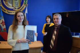 Дипломы РФ получили выпускники Луганского национального университета имени Тараса Шевченко