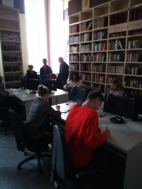 Студенты колледжа технологий и дизайна ЛГПУ посетили научную библиотеку имени М.Горького