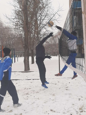 Волейбол на снегу в ЛГПУ