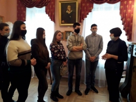 Студенты Брянковского колледжа посетили литературный музей Владимира Даля