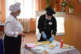 Луганский профессиональный торгово-кулинарный колледж ЛГПУ принял участие в Фестивале науки