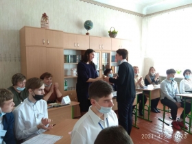 Ректор ЛГПУ встретилась с учениками педагогического класса