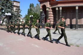Выпускники военной кафедры ЛГПУ приняли присягу