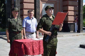 Выпускники военной кафедры ЛГПУ приняли присягу