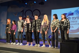 Первокурсникам ЛГПУ рассказали о внеучебных возможностях, которые открываются во время студенческой жизни в главном педагогическом вузе Донбасса