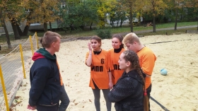 В ЛГПУ состоялся первый этап волейбольного турнира «Золотая осень»