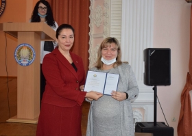 Впервые в Республике выпускники аспирантуры ЛГПУ получили дипломы исследователя 
