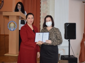 Впервые в Республике выпускники аспирантуры ЛГПУ получили дипломы исследователя 