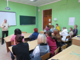 В рамках заседания клуба «Духовное единение» состоялась встреча с луганским поэтом Марком Некрасовским
