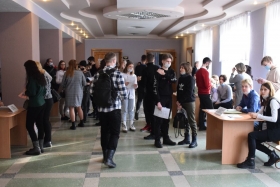 Для будущих студентов ЛГПУ провели индивидуальные консультации