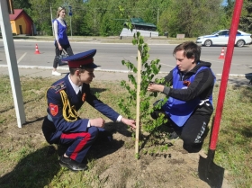 Представители ЛГПУ приняли участие в молодежной экологической акции, состоявшейся в Станице Луганской