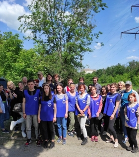 Студенты и преподаватели ЛГПУ приняли участие в работах по облагораживанию города Луганска