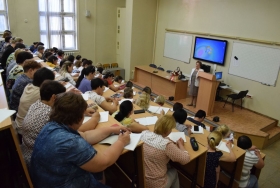 Лара Синельникова провела лекцию для филологов из освобожденных территорий ЛНР