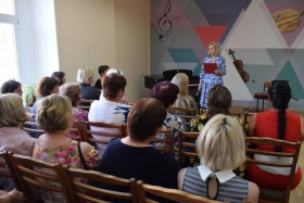 Педагоги из освобожденных территорий ЛНР приняли участие в заседании музыкальной гостиной ЛГПУ