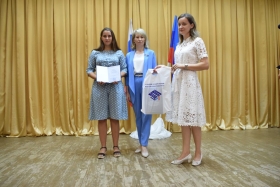 ЛГПУ вручил дипломы выпускникам Старобельского педагогического колледжа