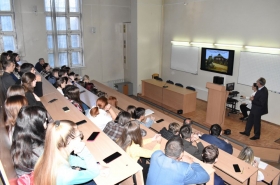 Российский ученый провел открытую лекцию для студентов ЛГПУ