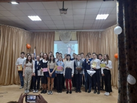 Представители ЛГПУ провели  конкурс исторической поэзии в ЛОУСОШ № 1 имени Л. М. Лоповка
