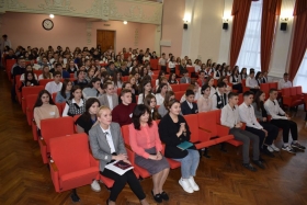 250 школьников приняли участие в лидерском проекте ЛГПУ