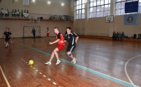 В преддверии Нового года в ЛГПУ провели товарищеский матч по мини-футболу