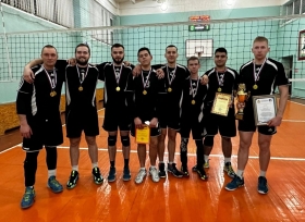 Команда Института физического воспитания и спорта ЛГПУ одержала победу в турнире Марковского района по волейболу