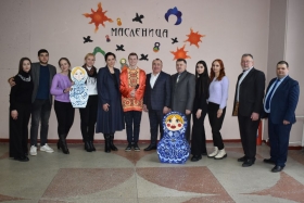 Преподаватели и студенты ЛГПУ отпраздновали Масленицу