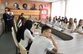 В ИИМОСПН ЛГПУ состоялось образовательно-просветительское мероприятие «Идеальный наставник по К.Д. Ушинскому»