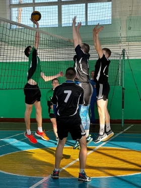 Волейболисты ЛГПУ одержали победу в турнире Старобельска