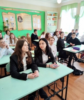 Представители ЛГПУ провели «Разговор о важном» в Лутугинском УВК школа-лицей 
