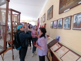 Студенты ФЕН ЛГПУ посетили Деркульский конный завод