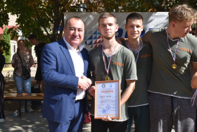 В ЛГПУ завершилось Первенство вуза по парковому волейболу посвященное Воссоединению Луганской Народной Республикой с Российской Федерацией