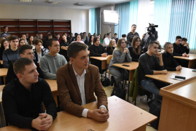 Координатор Центра итальянской культуры в Луганске Андреа Пальмери встретился со студентами ЛГПУ