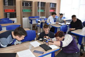 В ЛГПУ прошли профессиональные пробы по профессиям «Физик-учитель» и «Физик-исследователь»