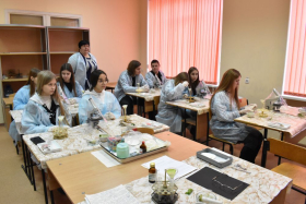Профессиональные пробы для учеников Ровеньковской средней школы № 8 имени С.В. Полуянова