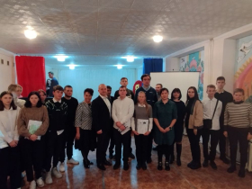 Представители ЛГПУ провели выездную профориентационную встречу со старшеклассниками Славяносербского муниципального округа в городе Зимогорье