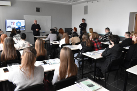 В ЛГПУ провели профориентационную встречу со старшеклассниками Новоайдарского муниципального округа