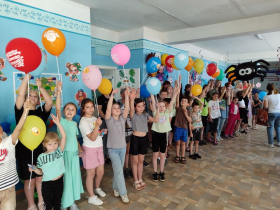 Акция «Подари улыбку детям», посвященная Международному дню защиты детей, прошла на Ровеньковском факультете ЛГПУ