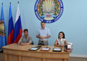 Создавая мир вокруг нас: в ЛГПУ наградили сотрудников  в честь Дня строителя