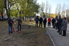 Для сотрудников и студентов ЛГПУ провели лекцию по пожарной безопасности